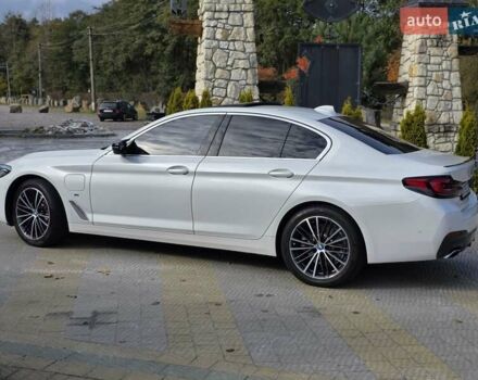 Белый БМВ 5 Серия, объемом двигателя 2 л и пробегом 49 тыс. км за 41799 $, фото 14 на Automoto.ua