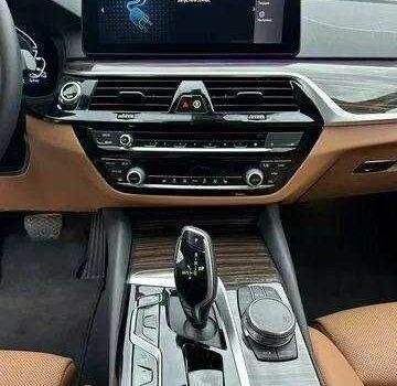 Белый БМВ 5 Серия, объемом двигателя 0 л и пробегом 11 тыс. км за 38000 $, фото 10 на Automoto.ua