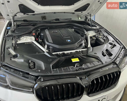 Белый БМВ 5 Серия, объемом двигателя 3 л и пробегом 45 тыс. км за 45990 $, фото 68 на Automoto.ua