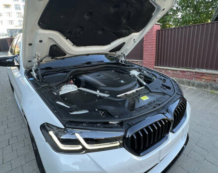 Белый БМВ 5 Серия, объемом двигателя 3 л и пробегом 45 тыс. км за 45990 $, фото 65 на Automoto.ua