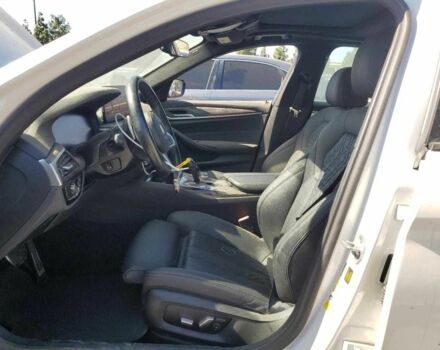 Белый БМВ 5 Серия, объемом двигателя 2 л и пробегом 29 тыс. км за 17000 $, фото 6 на Automoto.ua