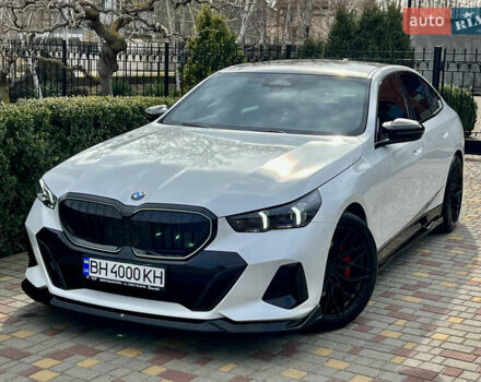 Белый БМВ 5 Серия, объемом двигателя 2 л и пробегом 37 тыс. км за 65000 $, фото 9 на Automoto.ua