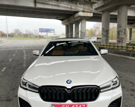 Белый БМВ 5 Серия, объемом двигателя 3 л и пробегом 17 тыс. км за 53500 $, фото 1 на Automoto.ua