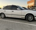 Білий БМВ 5 Серія, об'ємом двигуна 2 л та пробігом 365 тис. км за 1800 $, фото 3 на Automoto.ua