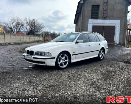 Белый БМВ 5 Серия, объемом двигателя 2.5 л и пробегом 400 тыс. км за 2980 $, фото 3 на Automoto.ua