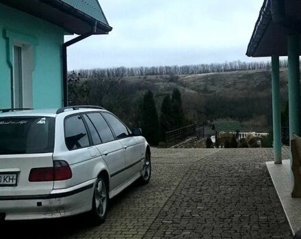 Белый БМВ 5 Серия, объемом двигателя 2.5 л и пробегом 400 тыс. км за 2980 $, фото 4 на Automoto.ua