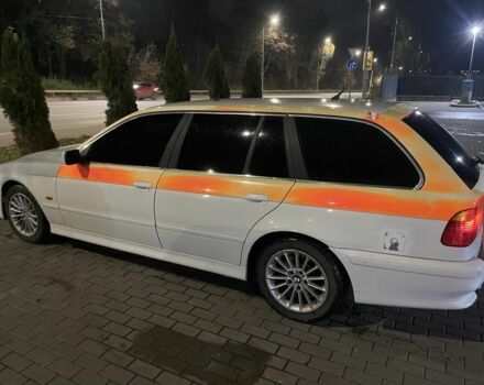 Белый БМВ 5 Серия, объемом двигателя 2.9 л и пробегом 307 тыс. км за 3800 $, фото 3 на Automoto.ua