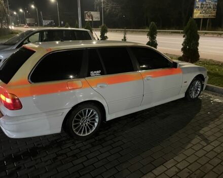 Белый БМВ 5 Серия, объемом двигателя 2.9 л и пробегом 307 тыс. км за 3800 $, фото 1 на Automoto.ua