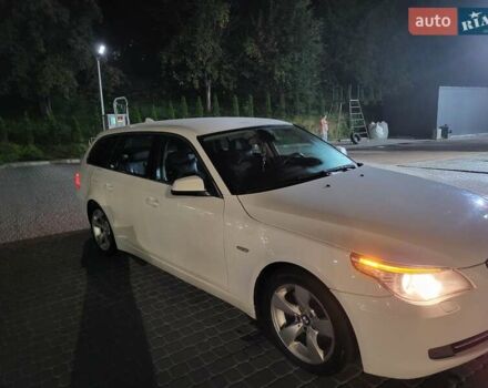 Білий БМВ 5 Серія, об'ємом двигуна 3 л та пробігом 378 тис. км за 10400 $, фото 1 на Automoto.ua