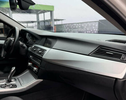 Белый БМВ 5 Серия, объемом двигателя 2 л и пробегом 317 тыс. км за 12999 $, фото 12 на Automoto.ua