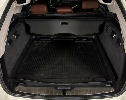 Белый БМВ 5 Серия, объемом двигателя 2 л и пробегом 270 тыс. км за 13000 $, фото 11 на Automoto.ua