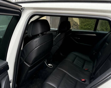 Белый БМВ 5 Серия, объемом двигателя 2.99 л и пробегом 267 тыс. км за 14300 $, фото 9 на Automoto.ua