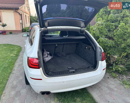 Белый БМВ 5 Серия, объемом двигателя 2 л и пробегом 268 тыс. км за 16000 $, фото 4 на Automoto.ua