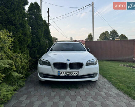 Белый БМВ 5 Серия, объемом двигателя 2 л и пробегом 268 тыс. км за 16000 $, фото 1 на Automoto.ua