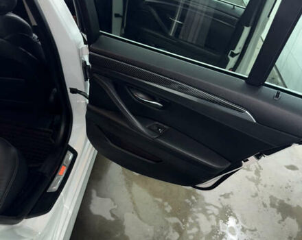 БМВ 5 Серия 2014 в Черновцах на Automoto.ua Белый БМВ 5 Серия, объемом двигателя 2 л и пробегом 307 тыс. км за 15900 $, фото 13 на Automoto.ua