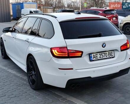 Белый БМВ 5 Серия, объемом двигателя 3 л и пробегом 236 тыс. км за 18550 $, фото 6 на Automoto.ua