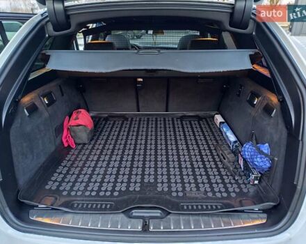 Белый БМВ 5 Серия, объемом двигателя 3 л и пробегом 236 тыс. км за 18550 $, фото 41 на Automoto.ua