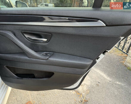 Білий БМВ 5 Серія, об'ємом двигуна 2 л та пробігом 249 тис. км за 13999 $, фото 24 на Automoto.ua