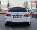 Белый БМВ 5 Серия, объемом двигателя 3 л и пробегом 236 тыс. км за 18550 $, фото 3 на Automoto.ua