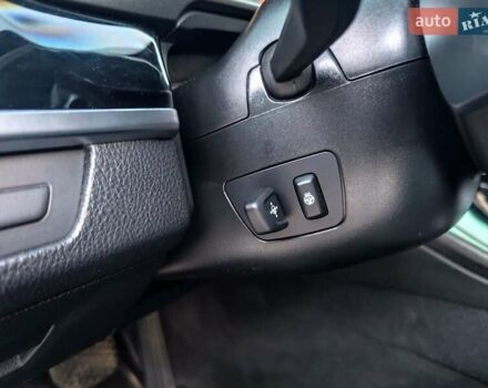 Белый БМВ 5 Серия, объемом двигателя 3 л и пробегом 236 тыс. км за 18550 $, фото 18 на Automoto.ua