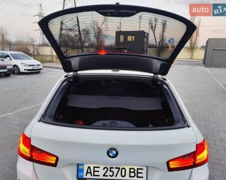 Белый БМВ 5 Серия, объемом двигателя 3 л и пробегом 236 тыс. км за 18550 $, фото 40 на Automoto.ua