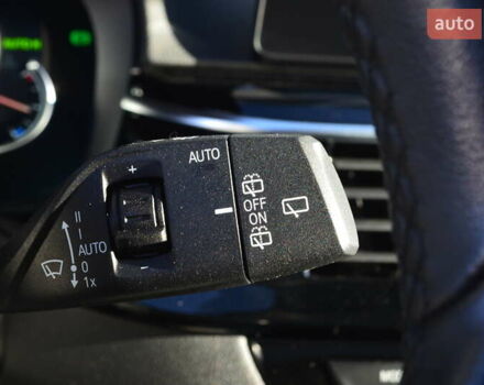 Белый БМВ 5 Серия, объемом двигателя 2.99 л и пробегом 158 тыс. км за 30817 $, фото 24 на Automoto.ua