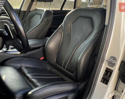 Белый БМВ 5 Серия, объемом двигателя 2.99 л и пробегом 158 тыс. км за 30817 $, фото 18 на Automoto.ua