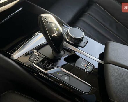 Белый БМВ 5 Серия, объемом двигателя 2.99 л и пробегом 158 тыс. км за 30817 $, фото 52 на Automoto.ua