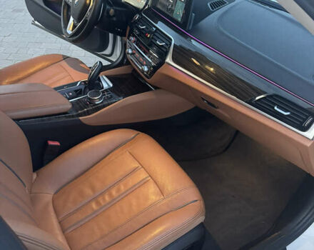 Белый БМВ 5 Серия, объемом двигателя 2.99 л и пробегом 254 тыс. км за 23400 $, фото 39 на Automoto.ua