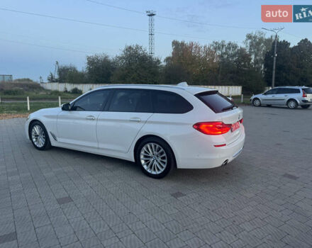 Белый БМВ 5 Серия, объемом двигателя 2.99 л и пробегом 254 тыс. км за 23400 $, фото 6 на Automoto.ua