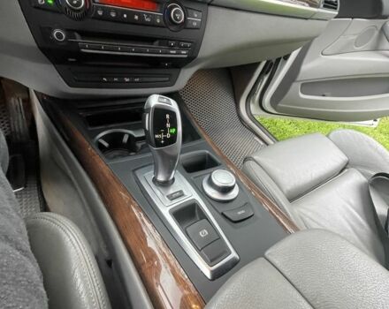 Белый БМВ 5 Серия, объемом двигателя 3 л и пробегом 234 тыс. км за 9800 $, фото 4 на Automoto.ua