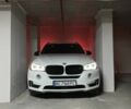 Белый БМВ 5 Серия, объемом двигателя 3 л и пробегом 300 тыс. км за 27000 $, фото 1 на Automoto.ua
