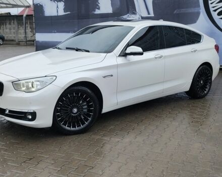 Белый БМВ 5 Серия, объемом двигателя 3 л и пробегом 114 тыс. км за 20000 $, фото 1 на Automoto.ua