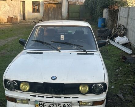 Белый БМВ 5 Серия, объемом двигателя 2.5 л и пробегом 500 тыс. км за 1000 $, фото 1 на Automoto.ua