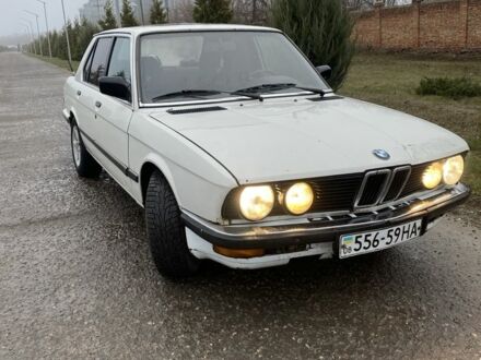 БМВ 5 Серія 1984 у Знаменке на Automoto.ua Білий БМВ 5 Серія, об'ємом двигуна 2.5 л та пробігом 300 тис. км за 1550 $, фото 1 на Automoto.ua