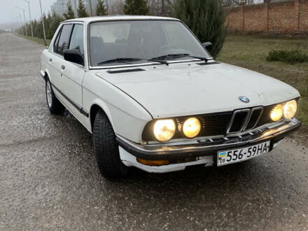 БМВ 5 Серія 1984 у Знаменке на Automoto.ua Білий БМВ 5 Серія, об'ємом двигуна 2.5 л та пробігом 300 тис. км за 1550 $, фото 1 на Automoto.ua