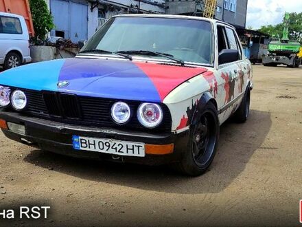 Білий БМВ 5 Серія, об'ємом двигуна 2 л та пробігом 120 тис. км за 1540 $, фото 1 на Automoto.ua