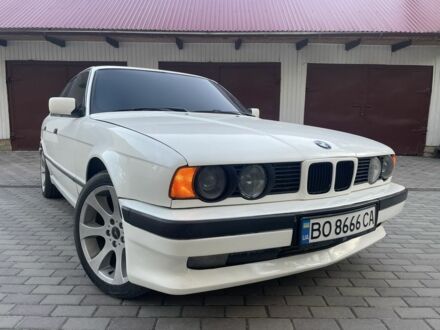 БМВ 5 Серия 1988 в Тернополе на Automoto.ua Белый БМВ 5 Серия, объемом двигателя 2.5 л и пробегом 262 тыс. км за 3900 $, фото 1 на Automoto.ua