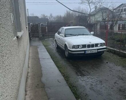 Белый БМВ 5 Серия, объемом двигателя 2 л и пробегом 560 тыс. км за 2200 $, фото 1 на Automoto.ua