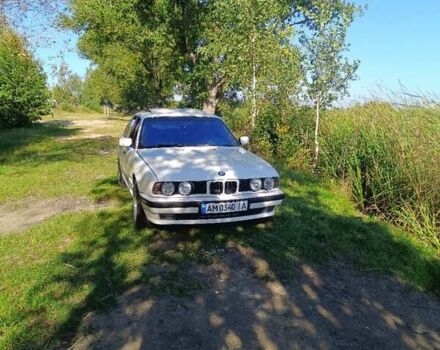 Белый БМВ 5 Серия, объемом двигателя 2.5 л и пробегом 458 тыс. км за 7000 $, фото 1 на Automoto.ua