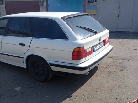БМВ 5 Серія 1992 у Вишневом на Automoto.ua Білий БМВ 5 Серія, об'ємом двигуна 2 л та пробігом 100 тис. км за 1500 $, фото 1 на Automoto.ua
