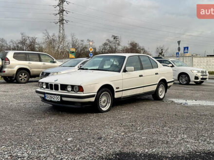 Белый БМВ 5 Серия, объемом двигателя 1.6 л и пробегом 258 тыс. км за 2999 $, фото 1 на Automoto.ua