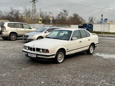 Белый БМВ 5 Серия, объемом двигателя 1.6 л и пробегом 258 тыс. км за 2350 $, фото 1 на Automoto.ua