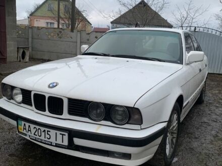 Белый БМВ 5 Серия, объемом двигателя 2.5 л и пробегом 400 тыс. км за 2500 $, фото 1 на Automoto.ua