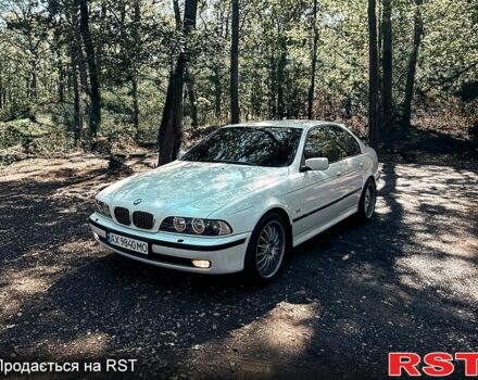 Білий БМВ 5 Серія, об'ємом двигуна 2 л та пробігом 287 тис. км за 6000 $, фото 1 на Automoto.ua