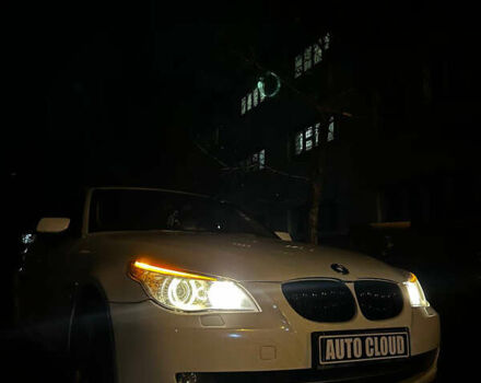 Белый БМВ 5 Серия, объемом двигателя 3 л и пробегом 233 тыс. км за 10500 $, фото 1 на Automoto.ua