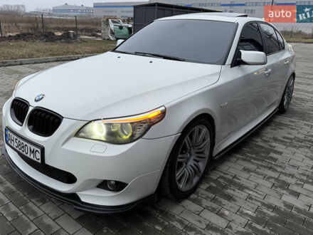 Белый БМВ 5 Серия, объемом двигателя 3 л и пробегом 333 тыс. км за 18500 $, фото 1 на Automoto.ua