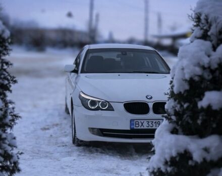 Белый БМВ 5 Серия, объемом двигателя 2 л и пробегом 239 тыс. км за 9600 $, фото 1 на Automoto.ua