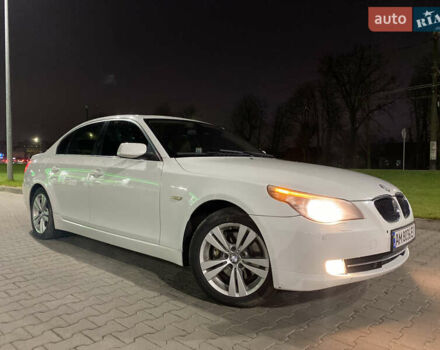 Белый БМВ 5 Серия, объемом двигателя 3 л и пробегом 200 тыс. км за 6500 $, фото 1 на Automoto.ua