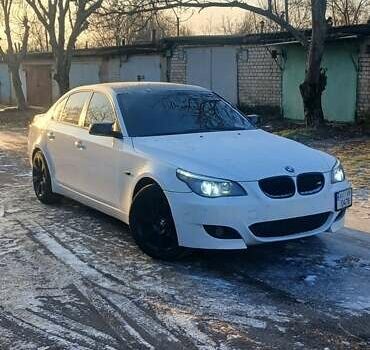 Белый БМВ 5 Серия, объемом двигателя 2 л и пробегом 400 тыс. км за 8500 $, фото 1 на Automoto.ua